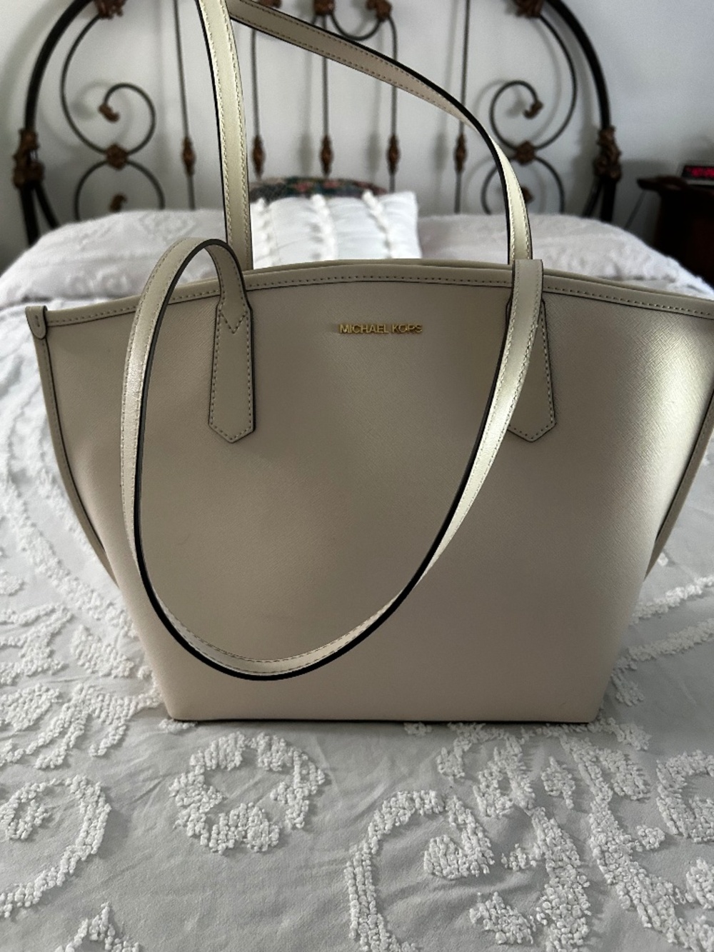 Gorgeous Michael Kors purse!